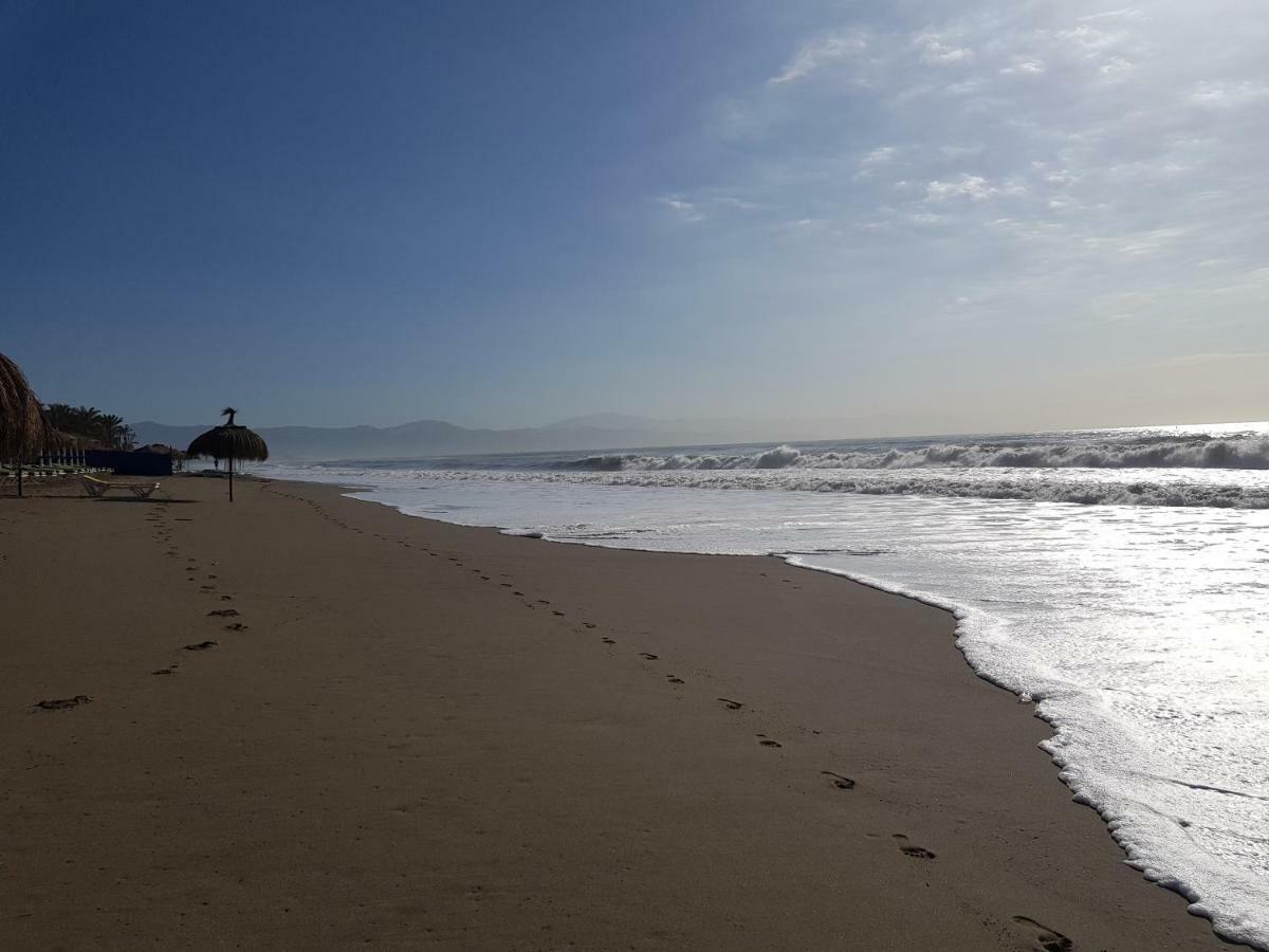 Lujoso Estudio Frontal Al Mar 托雷莫利诺斯 外观 照片